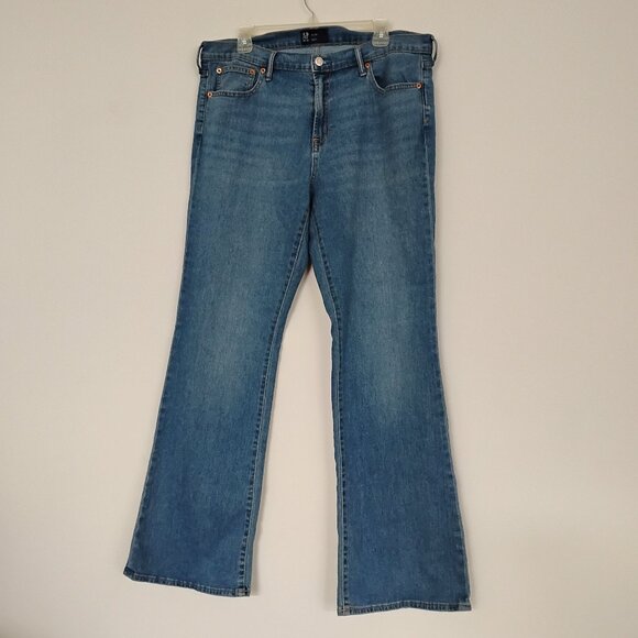 GAP Boot Cut Jean - Picture 1 of 4